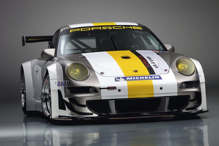  Porsche 911 GT3 RSR 2011 года  (фото 4 из 24)